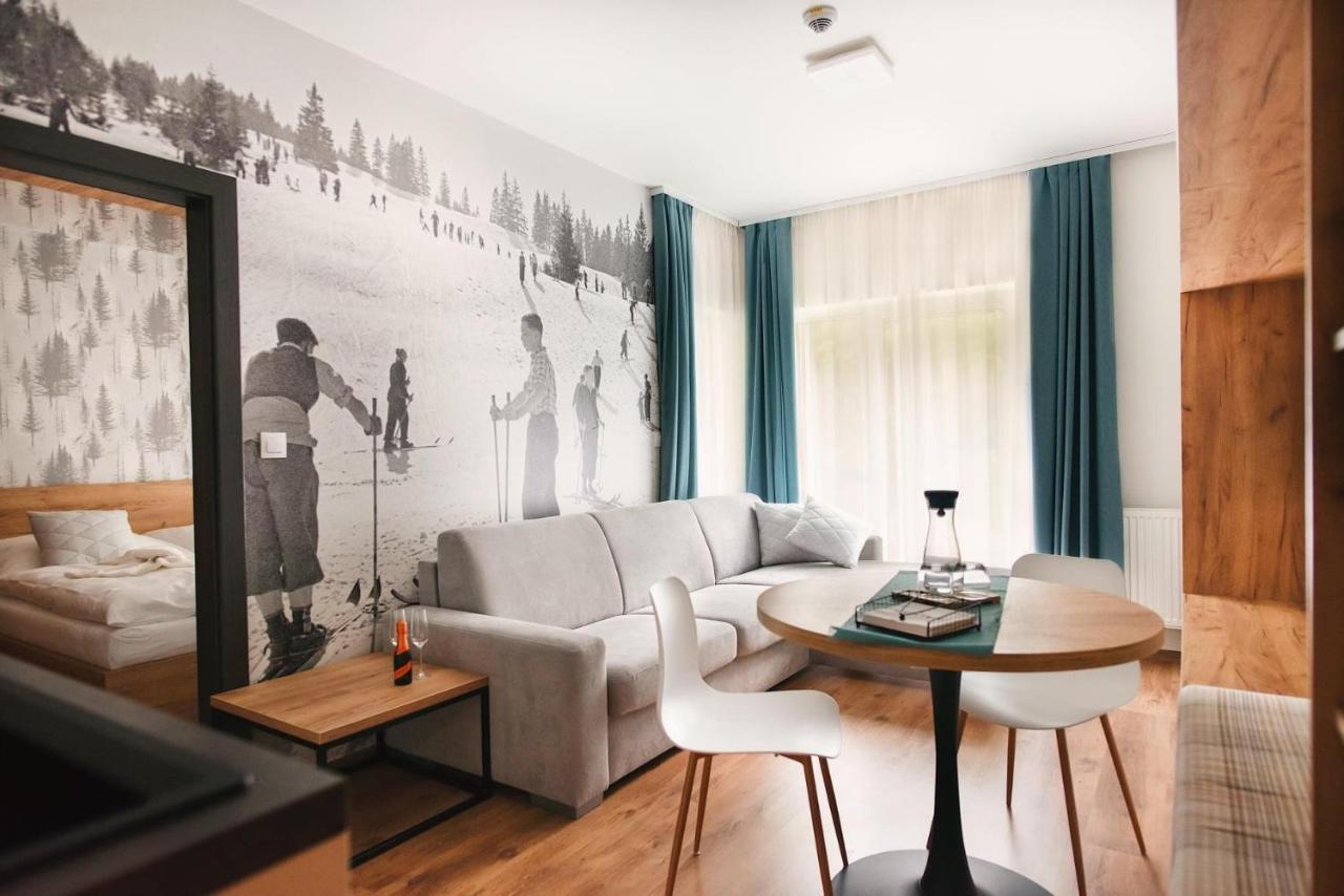 Apartmany Palenica & Ostredok - Galeria Apartments Jasna Lucky เดมานอฟสกา โดลินา ภายนอก รูปภาพ