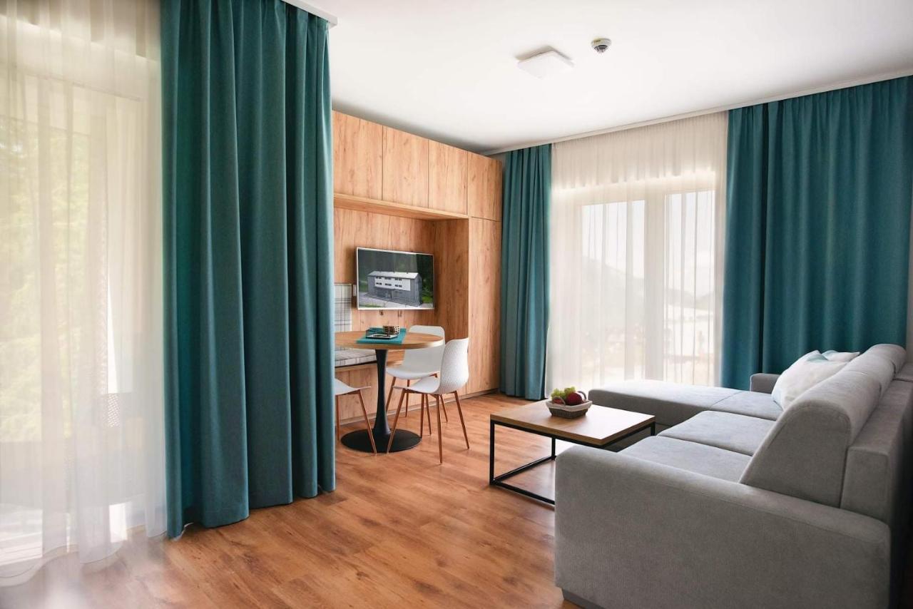 Apartmany Palenica & Ostredok - Galeria Apartments Jasna Lucky เดมานอฟสกา โดลินา ภายนอก รูปภาพ
